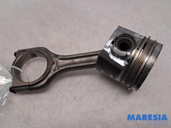 Gebrauchte Pleuelstange Citroen C4 Picasso (3D/3E) 1.6 e-HDi 115 Preis € 50,00 Margenregelung angeboten von Maresia Parts