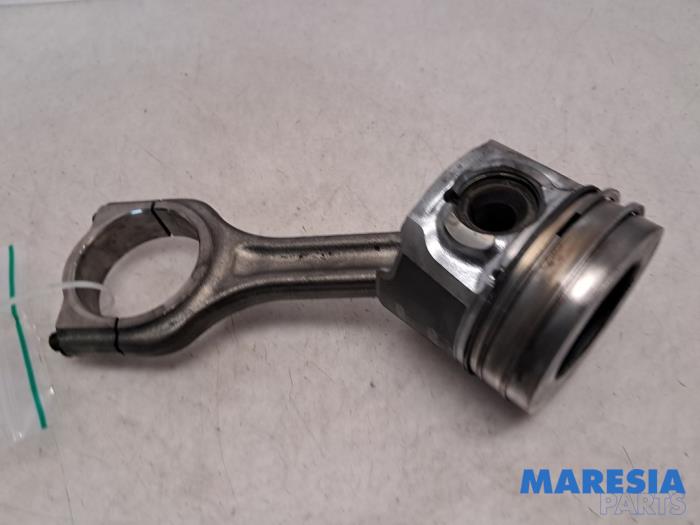 Gebrauchte Pleuelstange Citroen C4 Picasso (3D/3E) 1.6 e-HDi 115 Preis € 50,00 Margenregelung angeboten von Maresia Parts