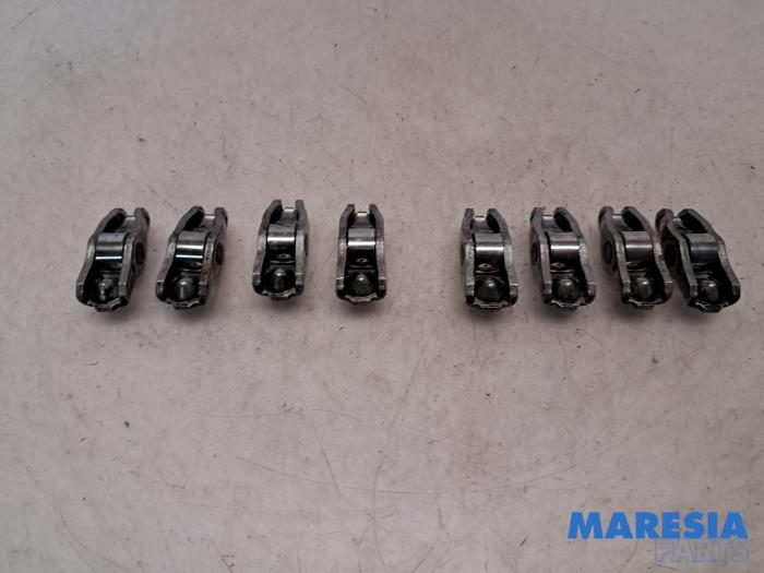 Używane Zapadka Citroen C4 Picasso (3D/3E) 1.6 e-HDi 115 Cena € 30,00 Procedura marży oferowane przez Maresia Parts