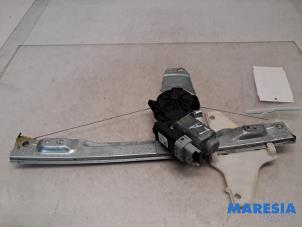 Begagnade Fönstermekanism för bakre dörr, 4-dörrars, vänster Citroen C4 Picasso (UD/UE/UF) 1.6 16V THP Sensodrive Pris € 50,00 Marginaltabell erbjuds av Maresia Parts