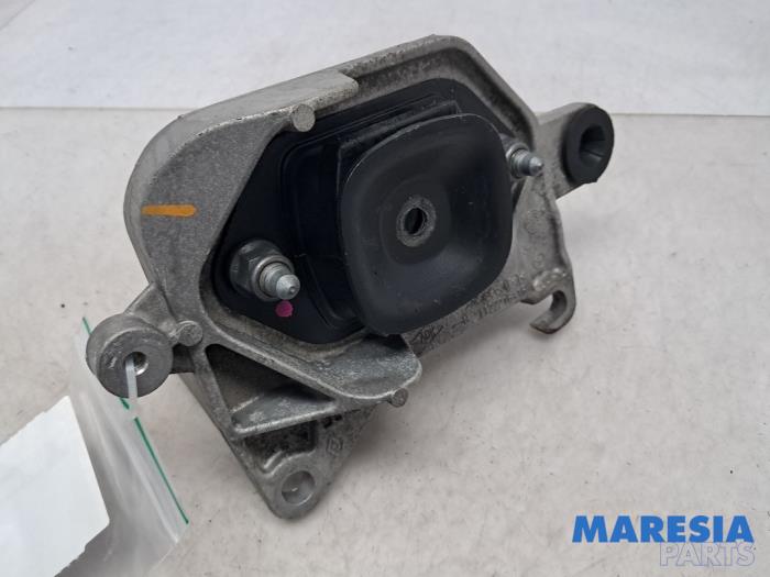 Used Engine mount Renault Talisman Estate (RFDK) 1.6 Energy TCe 150 Price € 50,00 Margin scheme offered by Maresia Parts