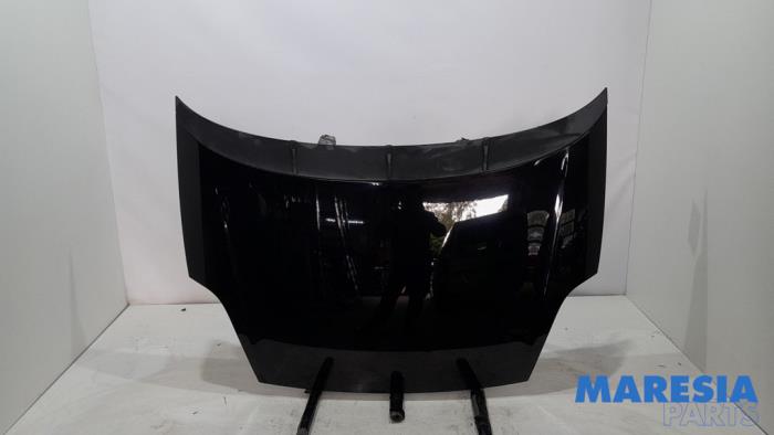 Używane Maska Fiat Punto Evo (199) 1.4 16V MultiAir Start&Stop Cena € 119,00 Procedura marży oferowane przez Maresia Parts