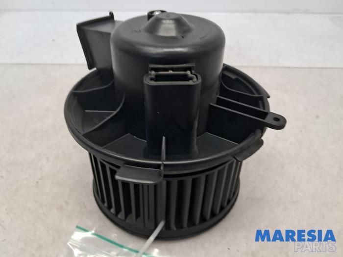 Heater blower fan relay