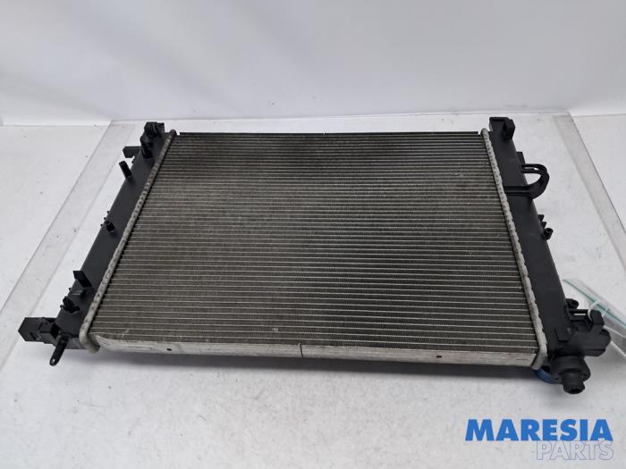 Usagé Radiateur Renault Clio IV Estate/Grandtour (7R) 1.5 Energy dCi 90 FAP Prix € 50,00 Règlement à la marge proposé par Maresia Parts