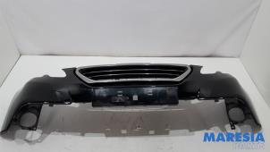 Begagnade Främre stötfångare Peugeot 2008 (CU) 1.6 VTI 16V Pris € 200,00 Marginaltabell erbjuds av Maresia Parts