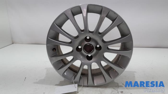 Używane Obrecz Fiat Punto Evo (199) 1.4 16V MultiAir Start&Stop Cena € 75,00 Procedura marży oferowane przez Maresia Parts