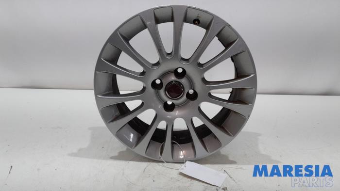 Używane Obrecz Fiat Punto Evo (199) 1.4 16V MultiAir Start&Stop Cena € 75,00 Procedura marży oferowane przez Maresia Parts