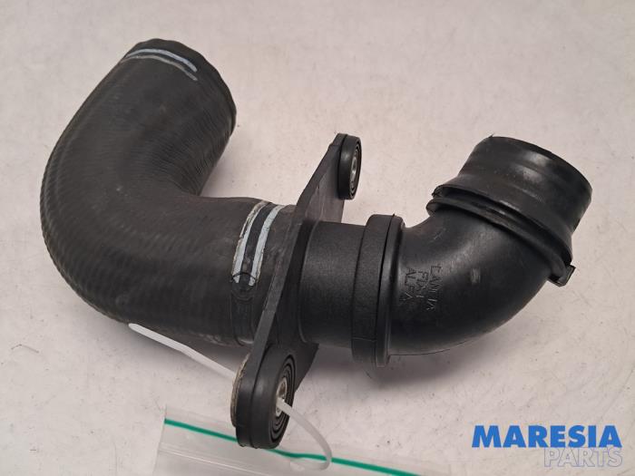 Gebrauchte Intercooler Schlauch Alfa Romeo Giulietta (940) 1.4 TB 16V MultiAir Preis € 29,99 Margenregelung angeboten von Maresia Parts