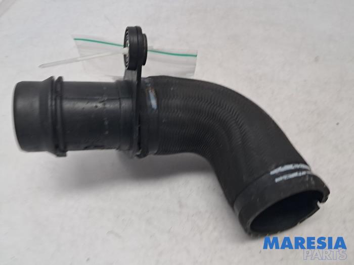 Gebrauchte Intercooler Schlauch Alfa Romeo Giulietta (940) 1.4 TB 16V MultiAir Preis € 29,99 Margenregelung angeboten von Maresia Parts