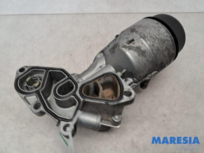 Gebrauchte Ölfiltergehäuse Peugeot Partner (GC/GF/GG/GJ/GK) 1.6 BlueHDi 100 Preis € 42,35 Mit Mehrwertsteuer angeboten von Maresia Parts