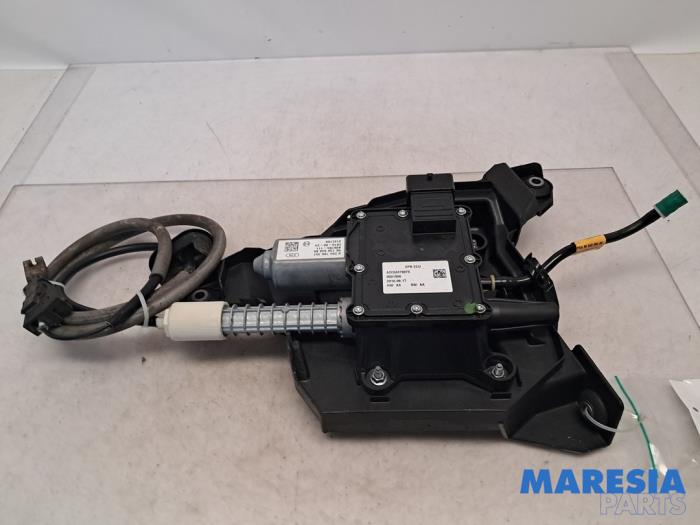 Używane Silnik hamulca postojowego Peugeot 3008 I (0U/HU) 1.6 16V THP 155 Cena € 199,00 Procedura marży oferowane przez Maresia Parts