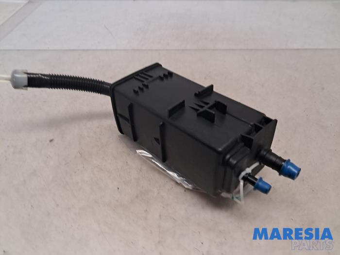 Begagnade Kolfilter Peugeot 2008 (CU) 1.6 VTI 16V Pris € 25,00 Marginaltabell erbjuds av Maresia Parts