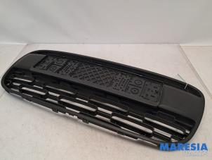 Begagnade Grill Fiat Panda/Pandina (312) 0.9 TwinAir Turbo 85 Pris € 35,00 Marginaltabell erbjuds av Maresia Parts