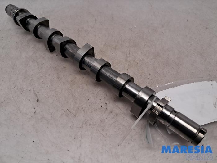 Usagé Arbre à cames Renault Megane III Grandtour (KZ) 1.5 dCi 110 Prix € 73,99 Règlement à la marge proposé par Maresia Parts
