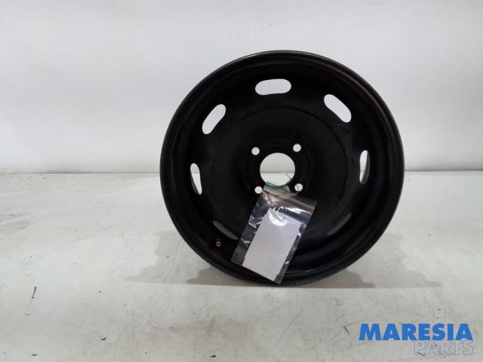 Używane Obrecz Citroen C3 (SX/SW) 1.2 Vti 12V PureTech Cena € 25,00 Procedura marży oferowane przez Maresia Parts