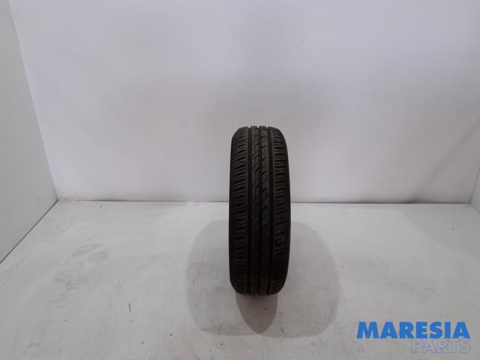 Używane Opona Citroen C3 (SX/SW) 1.2 Vti 12V PureTech Cena € 25,00 Procedura marży oferowane przez Maresia Parts
