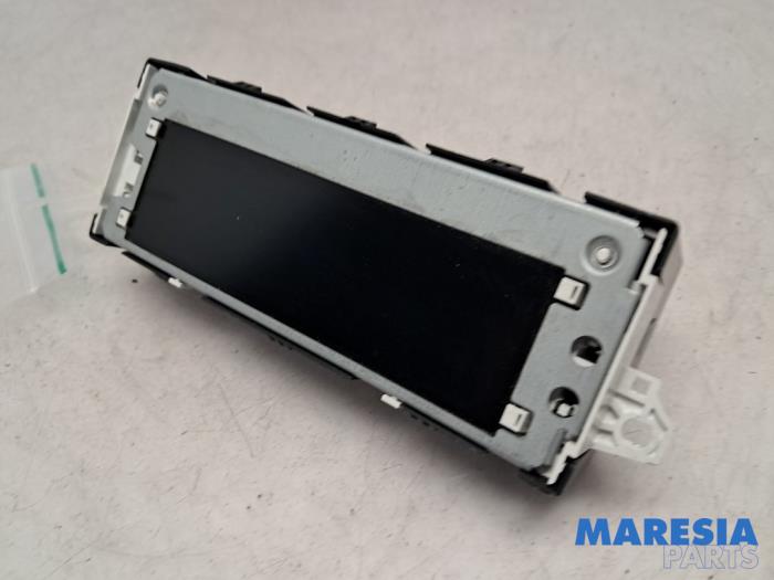 Begagnade Innerdisplay Peugeot Expert (V1/VA/VB/VE/VF/VT/VY) 2.0 Blue HDi 120 16V Pris € 120,99 Inklusive moms erbjuds av Maresia Parts