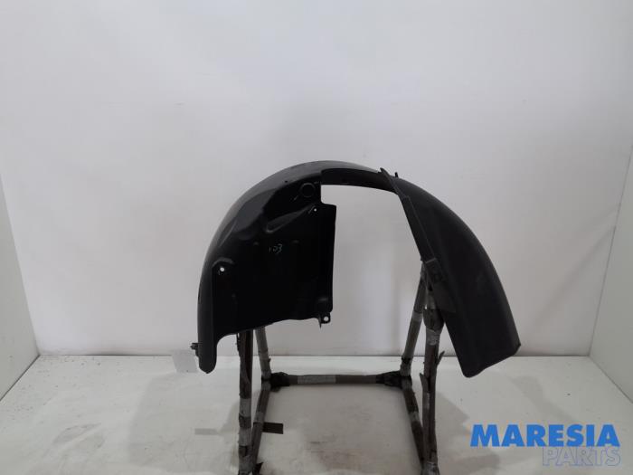 Używane Nadkole Fiat 500L (199) 1.4 Turbo 16V Cena € 40,00 Procedura marży oferowane przez Maresia Parts