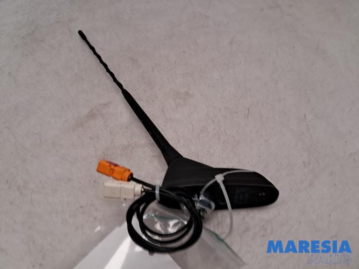 Używane Antena Citroen C3 (SX/SW) 1.2 Vti 12V PureTech Cena € 19,99 Procedura marży oferowane przez Maresia Parts