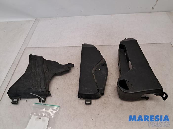 Usagé Couvercle de distribution Renault Megane III Grandtour (KZ) 1.5 dCi 110 Prix € 30,00 Règlement à la marge proposé par Maresia Parts