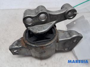 Używane Wspornik silnika Fiat Doblo Cargo (263) 1.6 D Multijet Cena € 24,20 Z VAT oferowane przez Maresia Parts