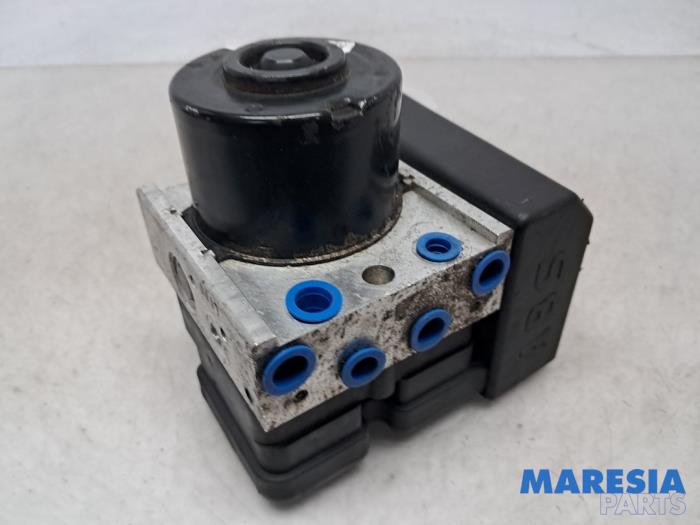 Begagnade ABS-pump Citroen C3 (SC) 1.4 16V VTi Pris € 64,95 Marginaltabell erbjuds av Maresia Parts