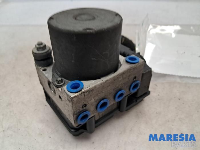 Used ABS pump Peugeot 307 (3A/C/D) 1.4 16V Price € 39,95 Margin scheme offered by Maresia Parts