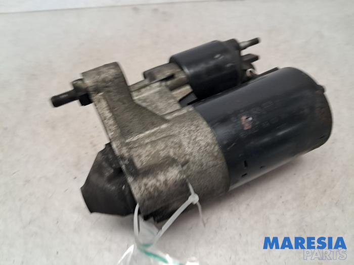 Used Starter Renault Espace (JK) 2.0 16V Price € 25,00 Margin scheme offered by Maresia Parts