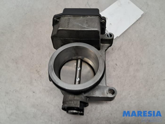Usagé Boitier papillon Renault Espace (JK) 2.0 16V Prix € 125,00 Règlement à la marge proposé par Maresia Parts