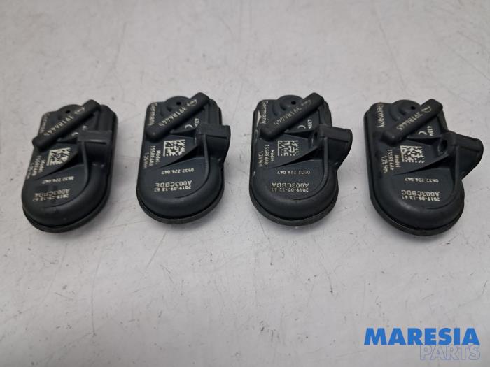 Begagnade Däcktryckssensor Opel Astra K Sports Tourer 1.2 Turbo 12V Pris € 35,00 Marginaltabell erbjuds av Maresia Parts