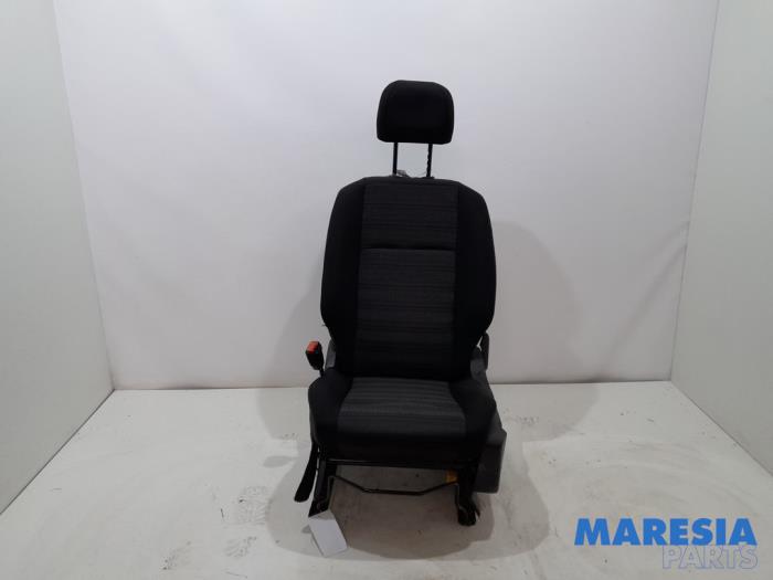 Gebrauchte Sitz links Opel Combo Life/Tour 1.5 CDTI 100 Preis € 211,75 Mit Mehrwertsteuer angeboten von Maresia Parts