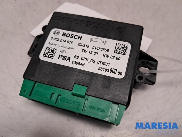 Usagé Module PDC Peugeot 5008 II (M4/MC/MJ/MR) 1.2 12V e-THP PureTech 130 Prix € 35,00 Règlement à la marge proposé par Maresia Parts