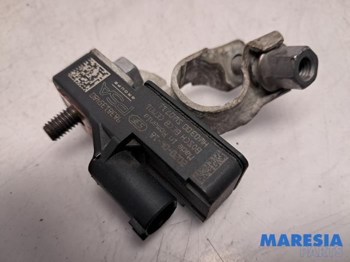 Begagnade Batterisensor Peugeot 5008 II (M4/MC/MJ/MR) 1.2 12V e-THP PureTech 130 Pris € 35,00 Marginaltabell erbjuds av Maresia Parts