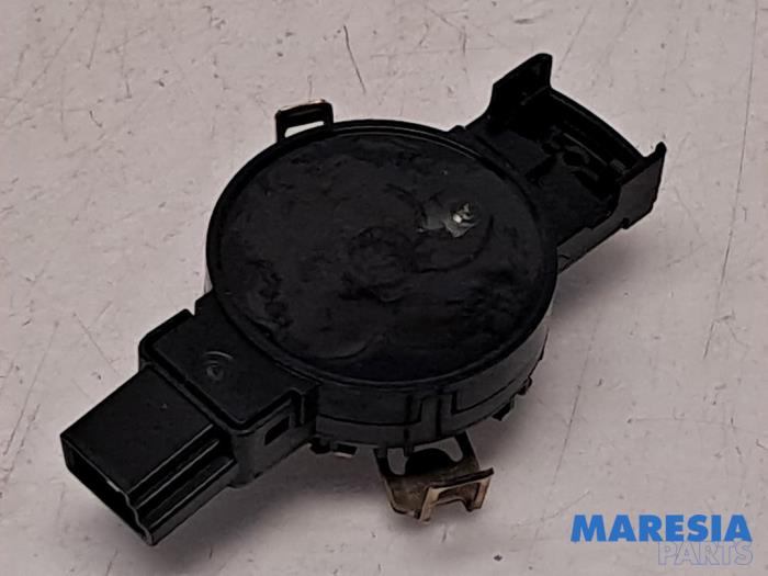 Begagnade Regnsensor Opel Astra K Sports Tourer 1.2 Turbo 12V Pris € 35,50 Marginaltabell erbjuds av Maresia Parts