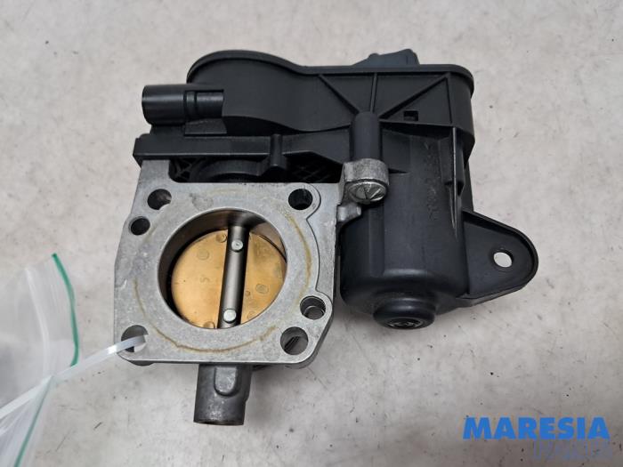 Gebrauchte Drosselklappengehäuse Peugeot 208 I (CA/CC/CK/CL) 1.0 Vti 12V PureTech Preis € 34,99 Margenregelung angeboten von Maresia Parts