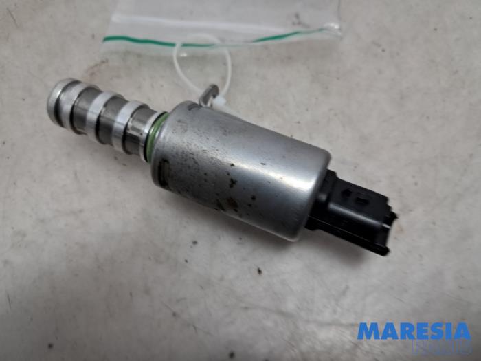 Begagnade Kamaxelsensor Peugeot 208 I (CA/CC/CK/CL) 1.0 Vti 12V PureTech Pris € 29,99 Marginaltabell erbjuds av Maresia Parts