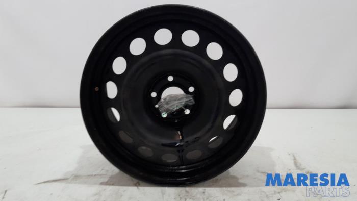 Używane Obrecz Opel Vivaro 2.0 CDTI 122 Cena € 48,34 Z VAT oferowane przez Maresia Parts