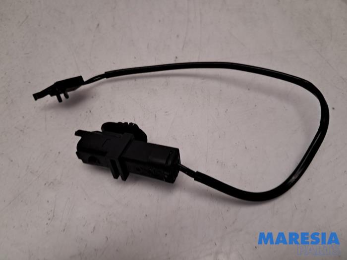 Gebrauchte Cabrio-Dachpositionssensor Peugeot 307 CC (3B) 2.0 16V Preis € 35,00 Margenregelung angeboten von Maresia Parts