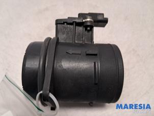 Used Air mass meter Opel Vivaro 2.0 CDTI 122 Price € 24,08 Inclusive VAT offered by Maresia Parts