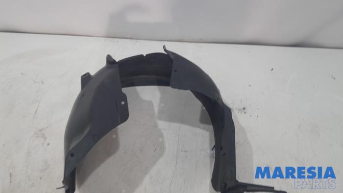 Używane Nadkole Fiat 500L (199) 0.9 TwinAir Turbo 105 Cena € 40,00 Procedura marży oferowane przez Maresia Parts