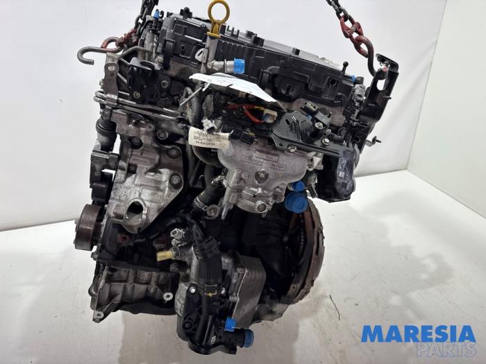 Używane Silnik Renault Trafic (1FL/2FL/3FL/4FL) 2.0 dCi 16V 145 Cena € 4.416,50 Z VAT oferowane przez Maresia Parts