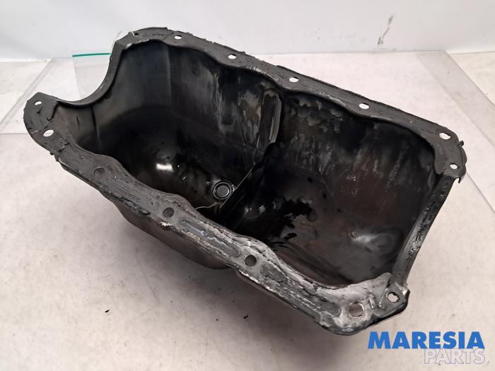 Usagé Couvercle carter Fiat 500 (312) 1.2 Prix € 25,00 Règlement à la marge proposé par Maresia Parts