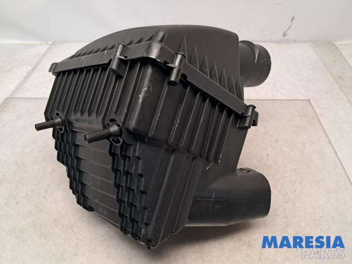 Gebrauchte Luftfiltergehäuse Renault Trafic (1FL/2FL/3FL/4FL) 1.6 dCi 95 Preis € 42,34 Mit Mehrwertsteuer angeboten von Maresia Parts