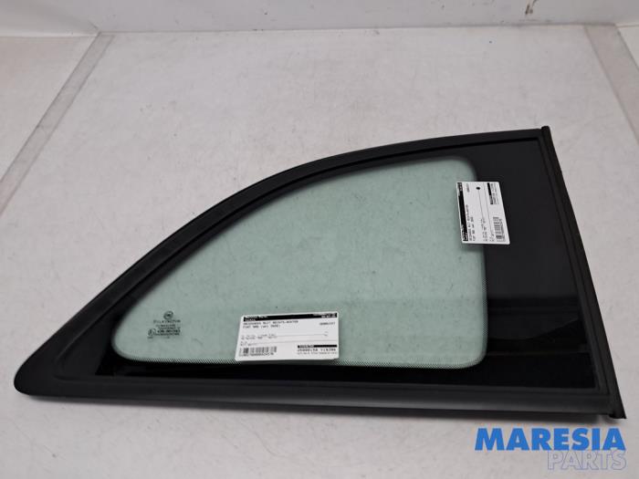 Usados Ventanilla triangular derecha detrás Fiat 500 (312) 1.2 Precio € 50,00 Norma de margen ofrecido por Maresia Parts
