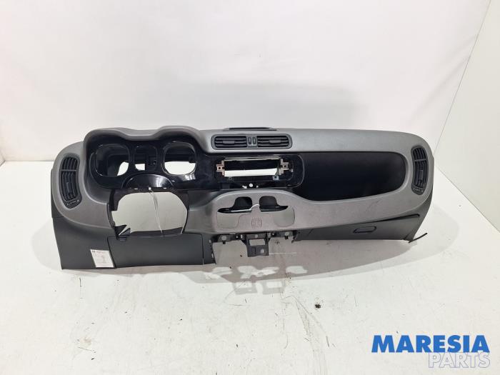 Używane Panel Fiat Panda (312) 0.9 TwinAir Turbo 85 Cena € 249,99 Procedura marży oferowane przez Maresia Parts