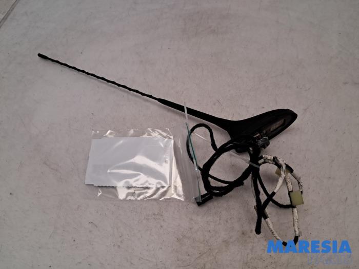 Używane Antena Citroen C5 III Berline (RD) 2.0 16V Cena € 19,99 Procedura marży oferowane przez Maresia Parts