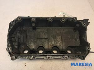 Ventildeckel van een Renault Kangoo (KC) 1.2 16V 2005