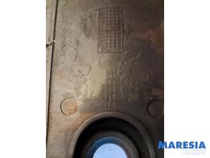 Ventildeckel van een Renault Kangoo (KC) 1.2 16V 2005