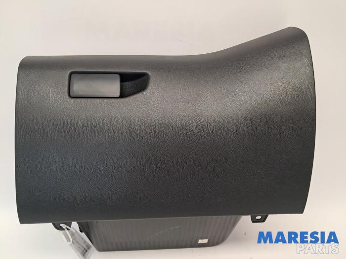 Begagnade Handskfack Peugeot 308 (L3/L8/LB/LH/LP) 1.2 12V e-THP PureTech 130 Pris € 50,00 Marginaltabell erbjuds av Maresia Parts