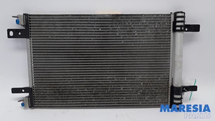 Gebrauchte Klima Kondensor Peugeot 308 (L3/L8/LB/LH/LP) 1.2 12V e-THP PureTech 130 Preis € 75,00 Margenregelung angeboten von Maresia Parts